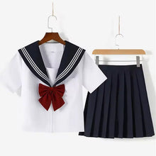 画像をギャラリービューアに読み込む, 女装用女子高生制服
