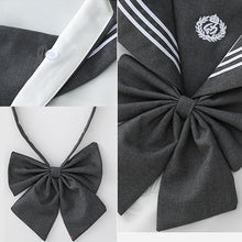 画像をギャラリービューアに読み込む, 女装用セーラー服
