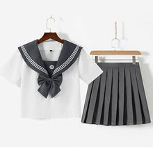 画像をギャラリービューアに読み込む, 女装用セーラー服
